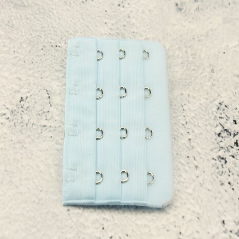 Op en Top BH Verlengstuk / Verlenger 4 Haaks Wolk Blauw (per stuk) Op en Top BH Verlengstuk / Verlenger 4 Haaks Wolk Blauw (per stuk)