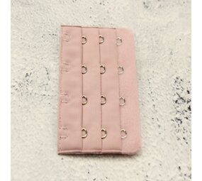 Op en Top Beha Verlenger 4 Haaks Mat Roze (per stuk) Op en Top Beha Verlenger 4 Haaks Mat Roze (per stuk)