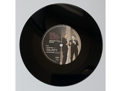 MRS - Elvis Presley And Frank Sinatra Welcome Home Elvis Black Vinyl Single Only