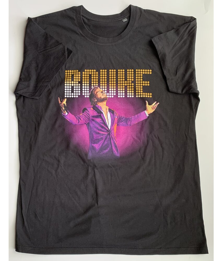 Bouke T-Shirt Black Spreading Arms