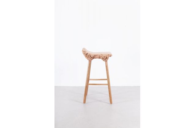 Well Proven Stool Medium