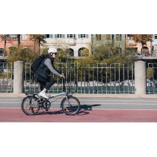 Dahon Mariner Vouwfiets 20 inch met 8 Versnellingen en Bagagedrager – Shadow Black Dahon Mariner Vouwfiets 20 inch met 8 Versnellingen en Bagagedrager – Shadow Black