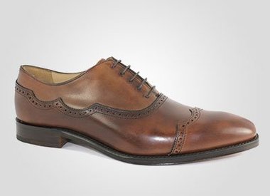 Low lace-up shoes