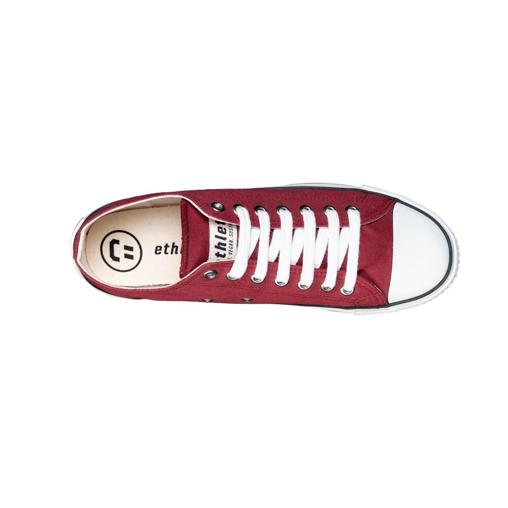 Dunlop low store junior trainers