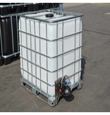 IBC Wassertank Neu 1000 l, auf Stahl/PE-Palette mit Weidetränke und Verbindungsset.