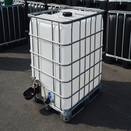 IBC Wassertank Neu 1000 l, auf Stahl/PE-Palette mit Weidetränke und Verbindungsset.