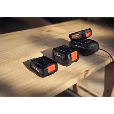 Husqvarna Husqvarna Aspire 18-C170 P4A Accu Lader