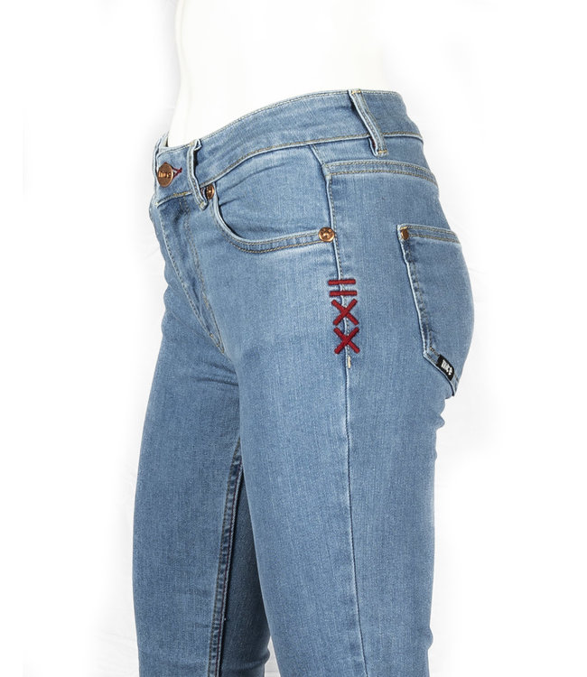 XXII JEANS Avery – Vestibilità slim da donna – azzurro