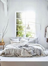 Metal furniture, a rising star in within a natural bohemian decor - pinterest