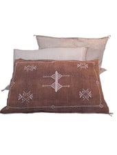 Petite Lily Interiors Moroccan Silk Cushion cover - Blush Oblong - 80x50cm