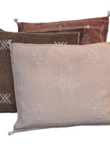 Petite Lily Interiors Moroccan Silk Cushion cover - Offwhite Oblong