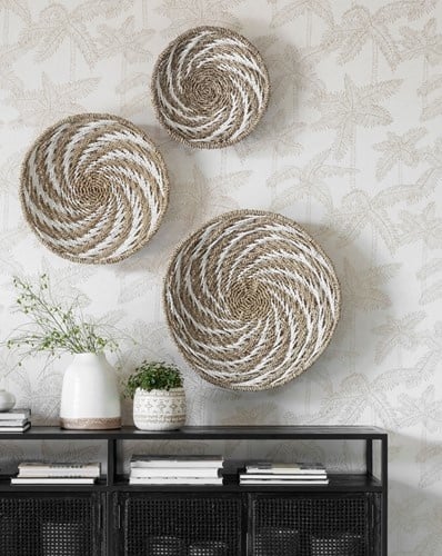 Petite Lily Interiors Set of 3 Natural wall baskets - natural / white
