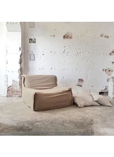 Decoración Rústica con diferentes tonos de Beige y Arena por Paulina Arcklin - visto en Instagram