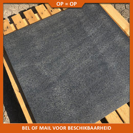 Natuursteenvoordelig Basalt G684 tuintegel black leather finish 80x80x2,5 cm