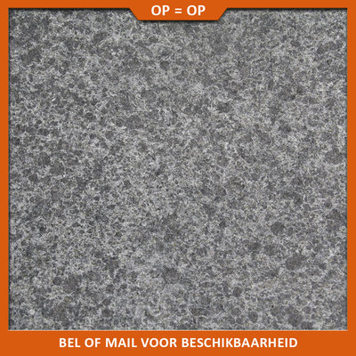 Natuursteenvoordelig Basalt G684 tegel 80x30x2,5 cm Gevlamd/geborsteld