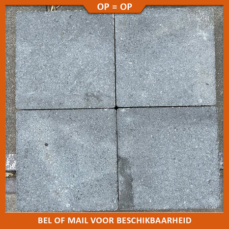 Natuursteenvoordelig Bestrating beton antraciet 20x20x6 cm B-Keus