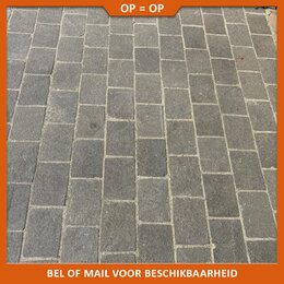 Natuursteenvoordelig Kasseien Vietnamees basalt gebrand 14x20x5 cm