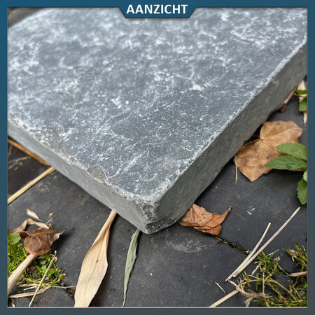 Natuursteenvoordelig Tuintegel Vietnamees hardsteen 20x20x2,5 cm gezoet + getrommeld