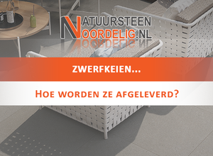 Hoe worden zwerfkeien geleverd? Per pallet, knijper of kraanwagen?