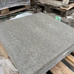 Natuursteenvoordelig Graniet Imperial Dark Tuintegels 60x60x3 cm | Laatste Partij OP=OP