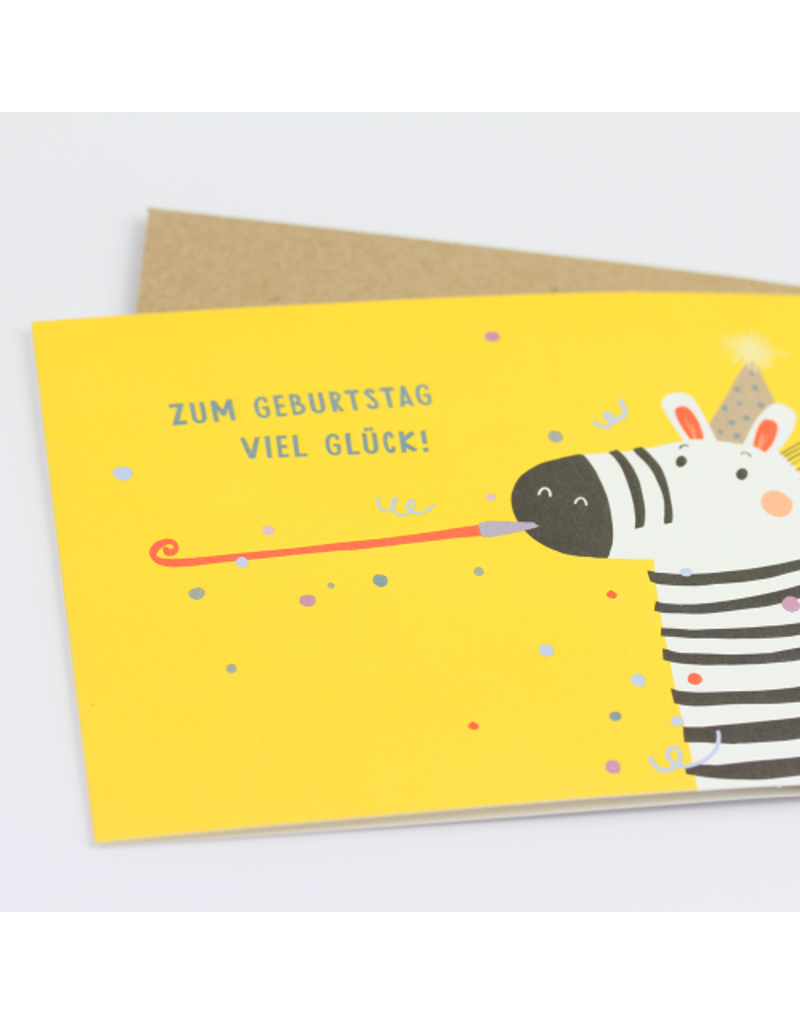 LETTERART - Grafik Werkstatt Feiere mit Lachen: Lustige Geburtstagskarte mit einem fröhlichen Zebra, das ein Partyhütchen trägt und mit der Luftschlange zur Party bläst