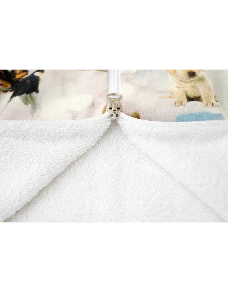 Tavolinchen Schlafsack „Kleine Welpenfreunde“ | Kuscheliger Babyschlafsack mit verspieltem Hundewelpen-Print