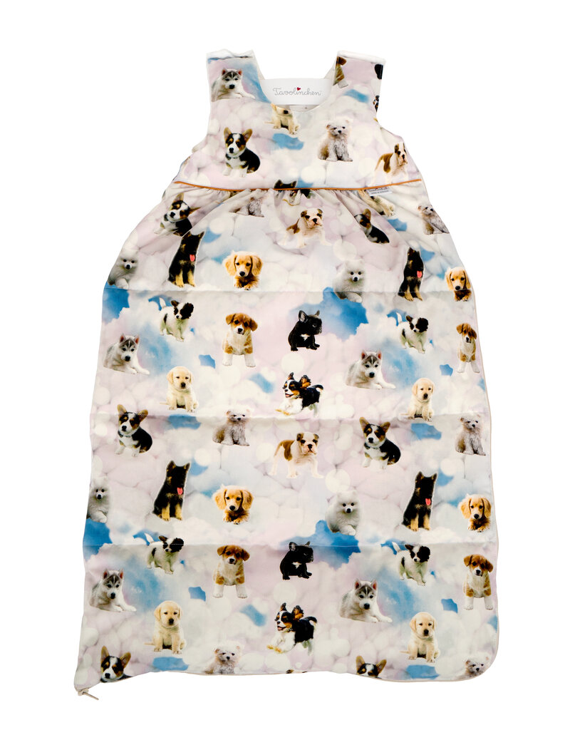 Tavolinchen Schlafsack »Kleine Welpenfreunde« | Kuscheliger Babyschlafsack mit verspieltem Hundewelpen-Motiv aus Daunenfüllungrint - Copy