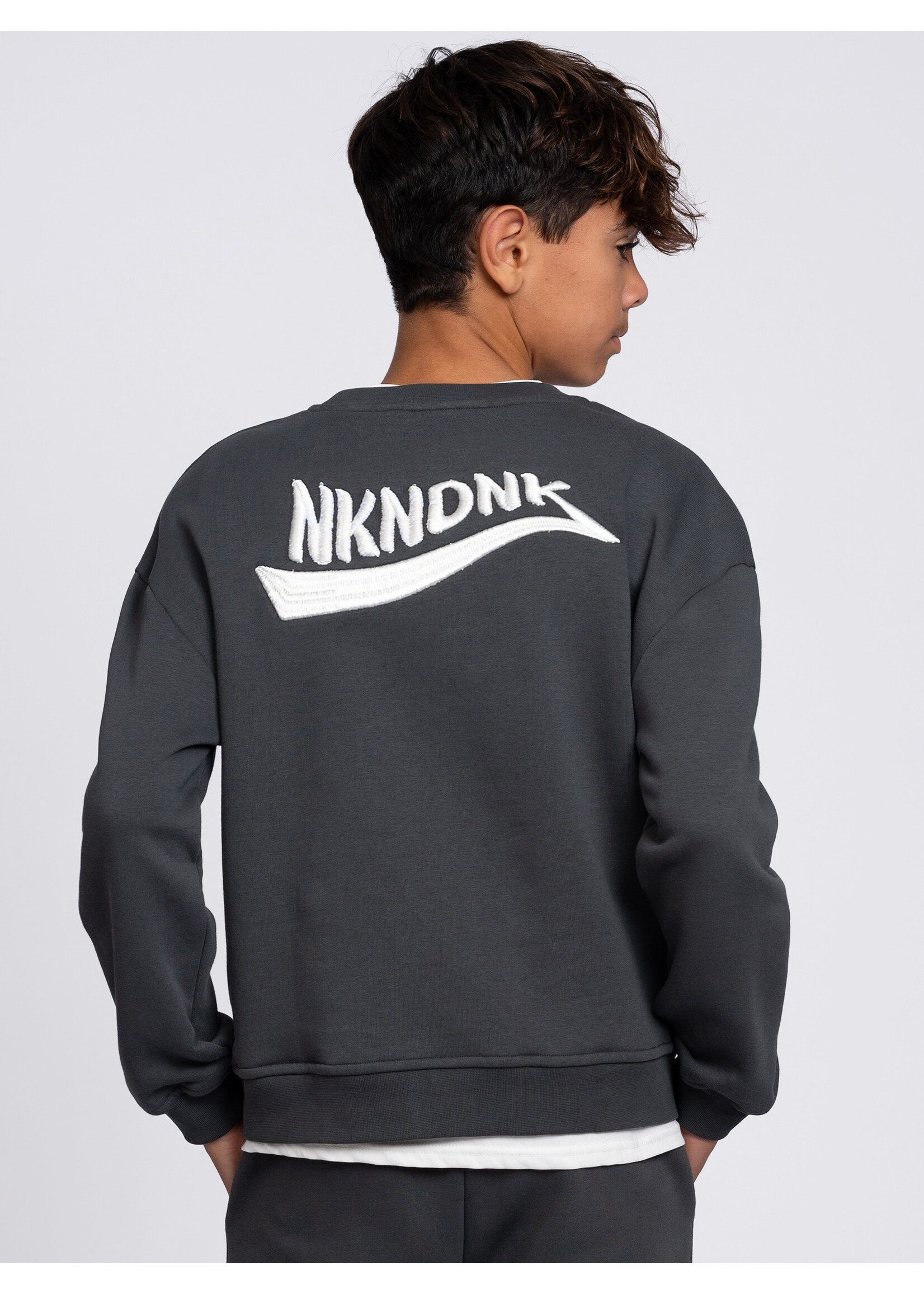 Nik & Nik Sweatshirt Rocco oversized B 8-557 2504  - zwart