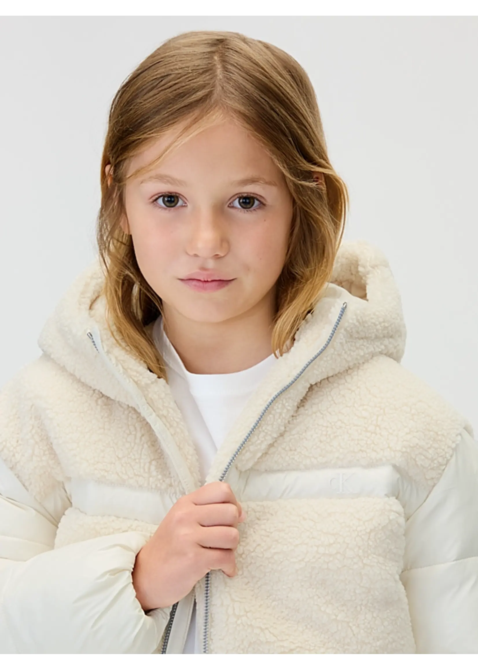 Calvin Klein Jas IG0IG03022PGB - TEDDY SHINY PUFFER - grijs