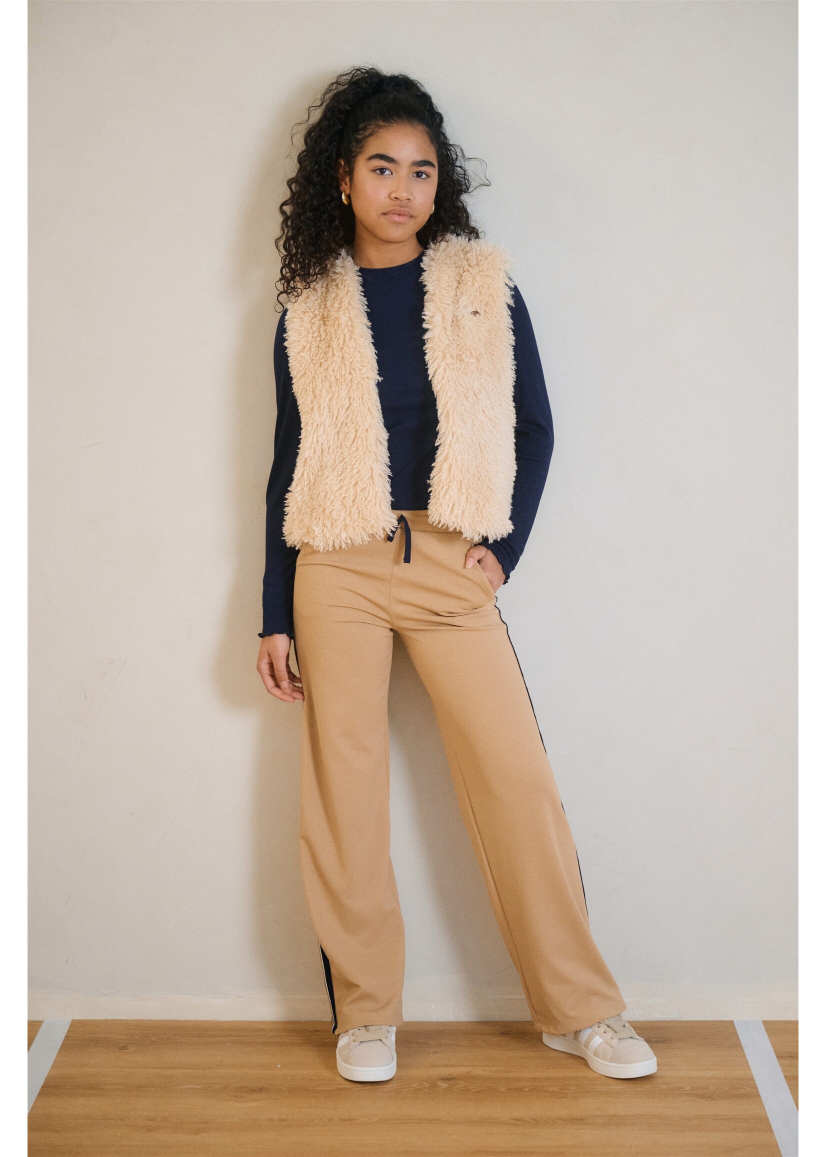 Nobell Top cropped - donkerbauw