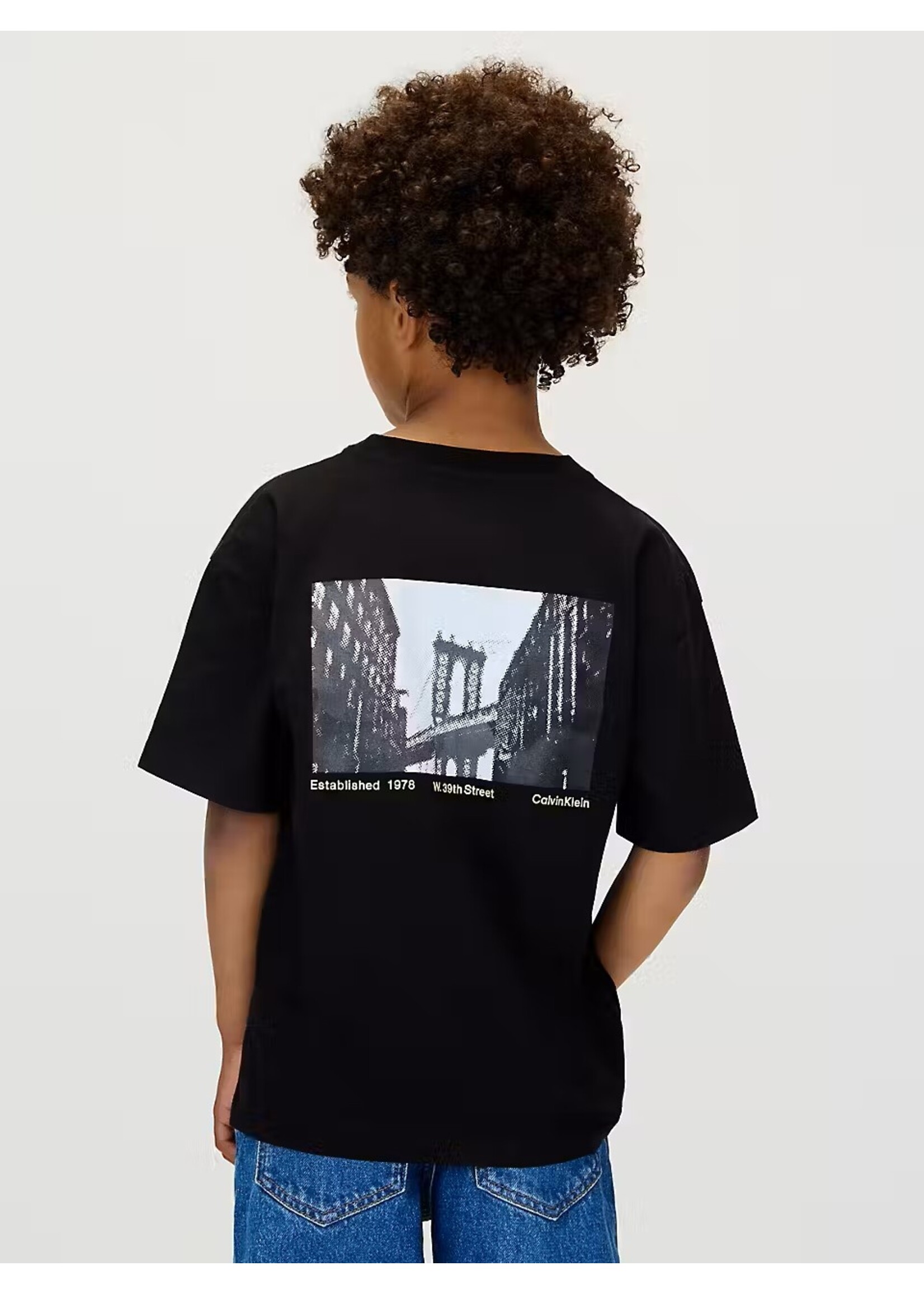 Calvin Klein T-shirt IB0IB02582BEH - CITY SCENE RLXD SS T-SHIRT - zwart