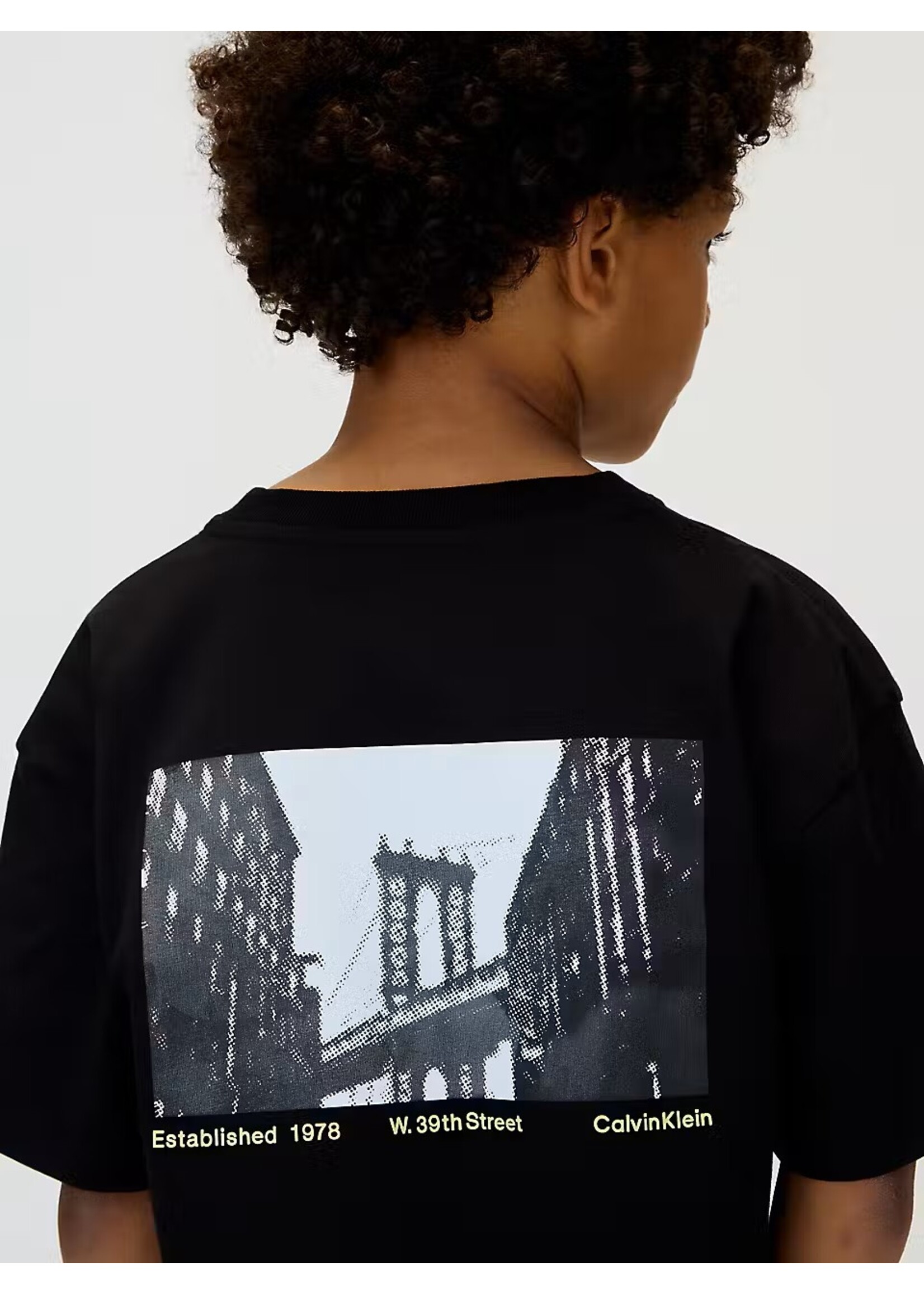 Calvin Klein T-shirt IB0IB02582BEH - CITY SCENE RLXD SS T-SHIRT - zwart