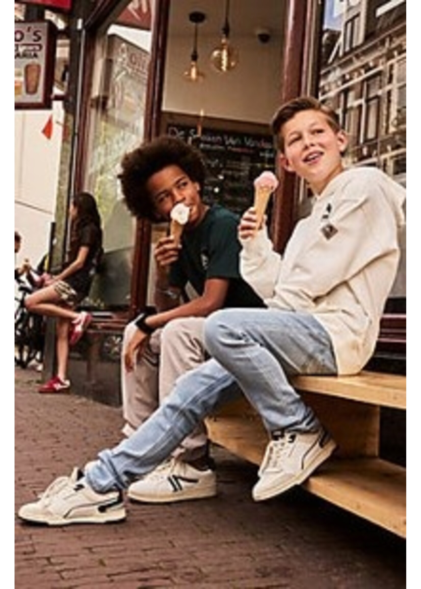 Indian blue jeans Hoodie 960562 Loose fit Backprint - wit