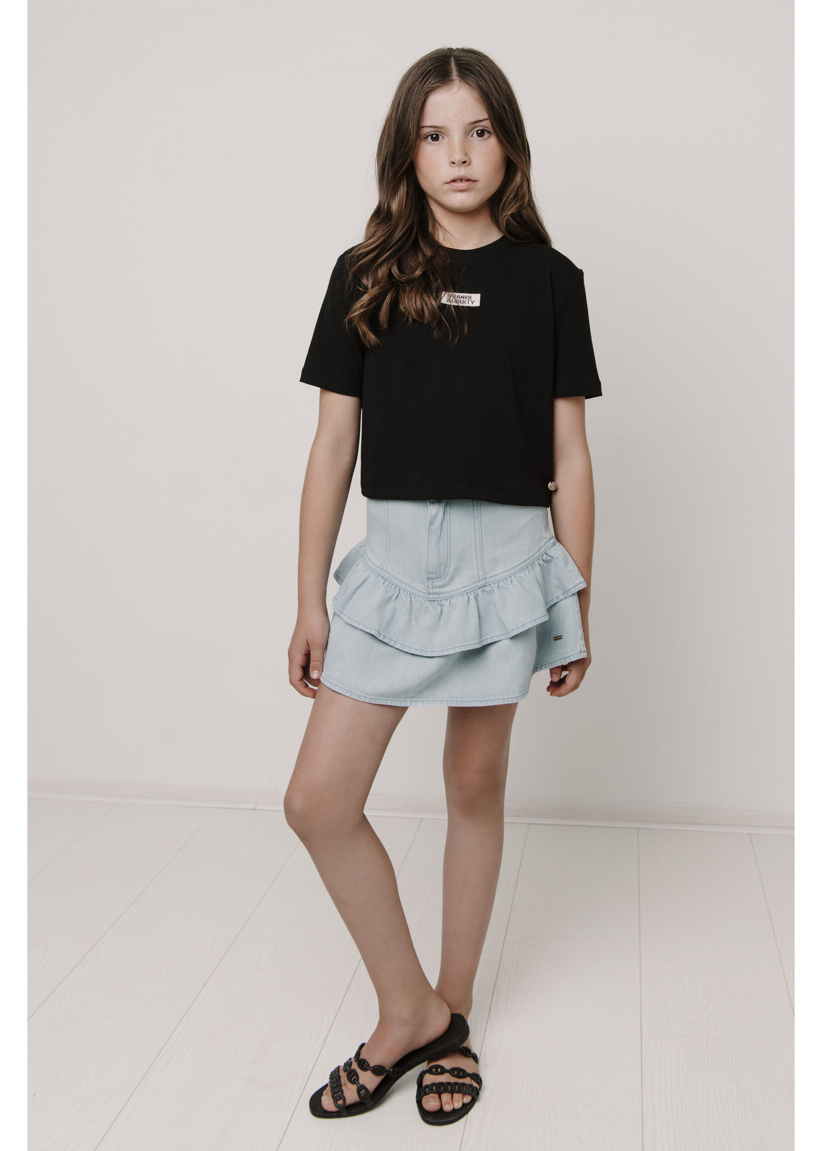 Frankie & Liberty T-shirt cropped Veltina  FL26105 - zwart