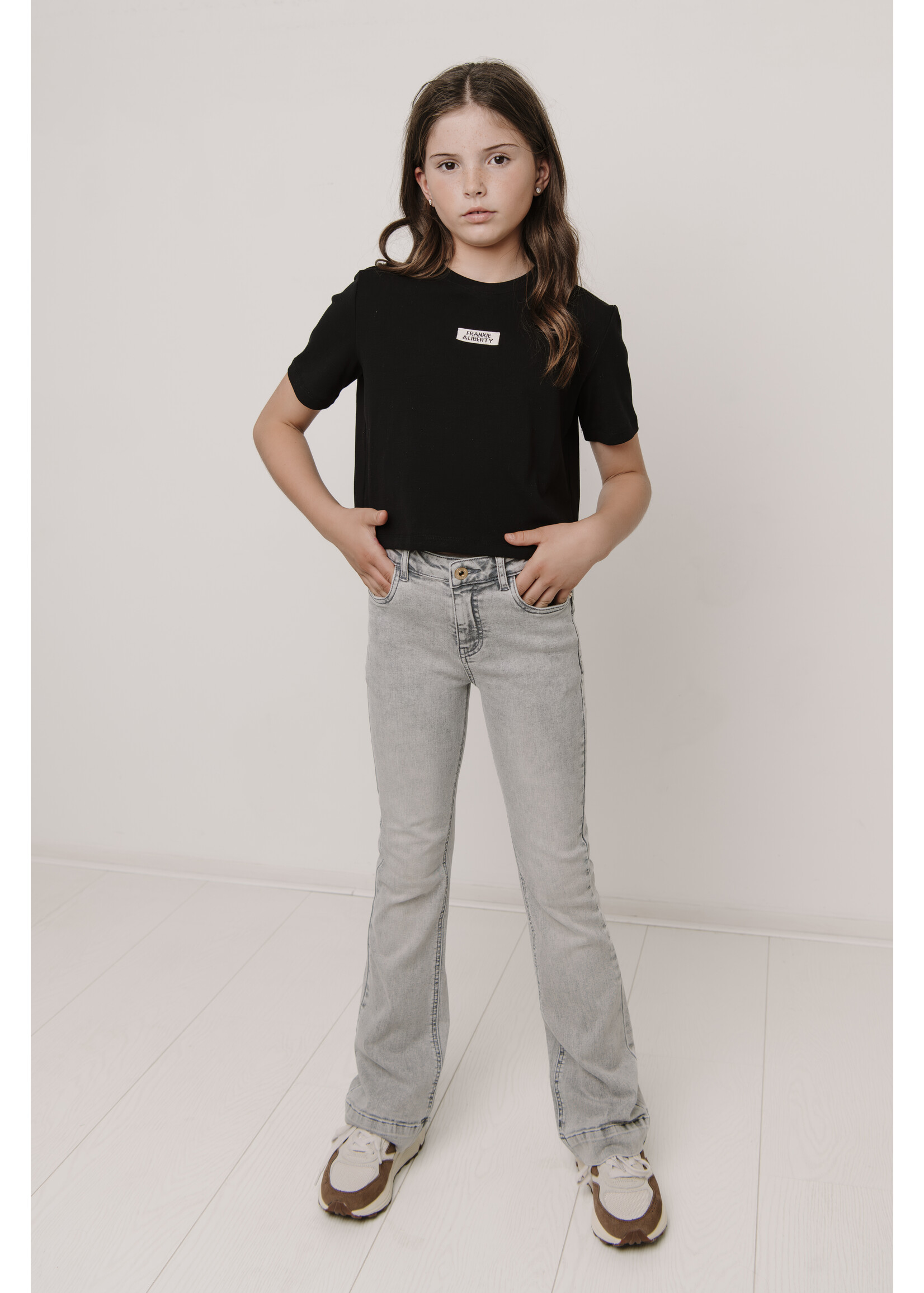 Frankie & Liberty T-shirt cropped Veltina  FL26105 - zwart