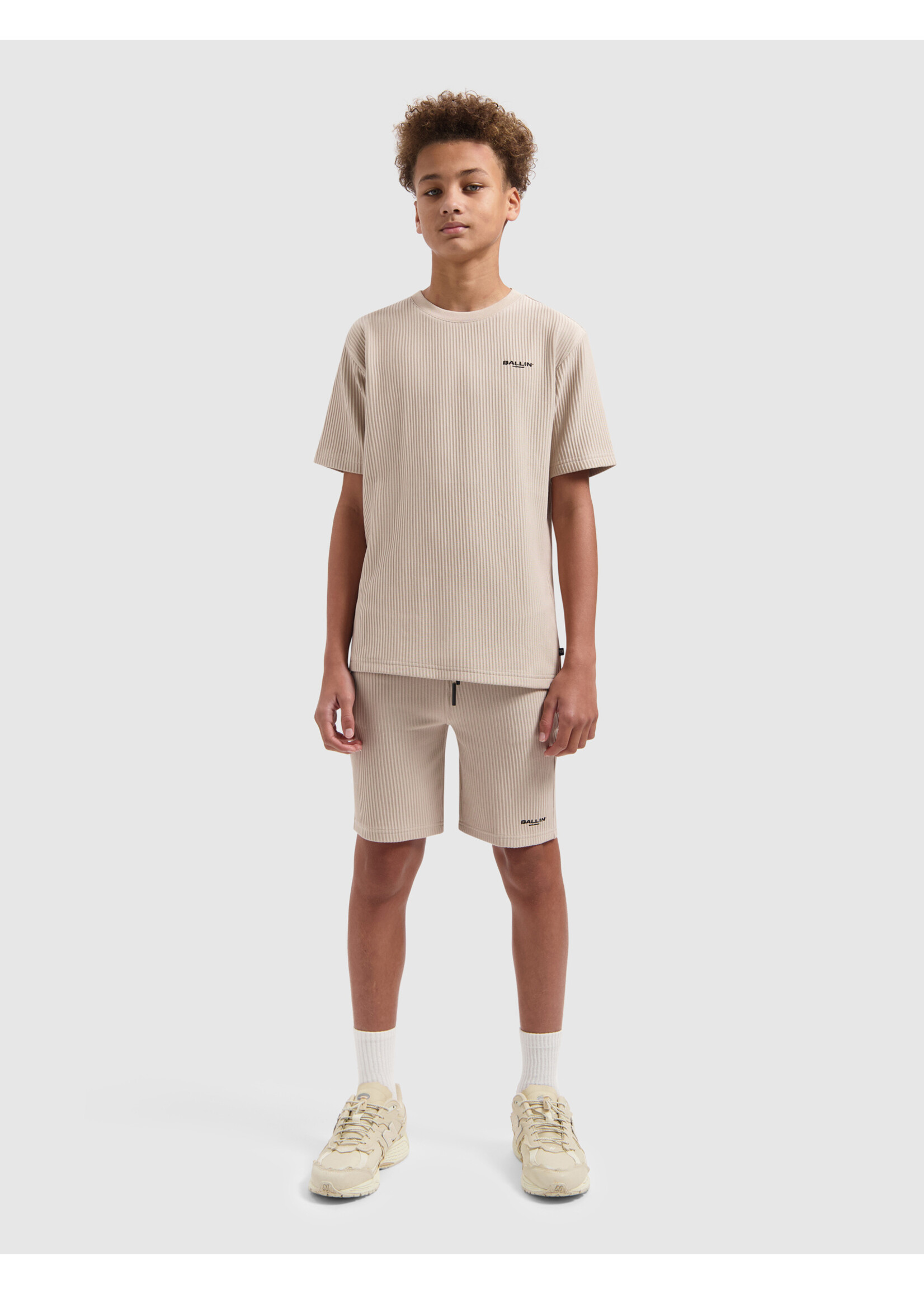 Ballin Short Vertical Stripes 26017544 - Taupe