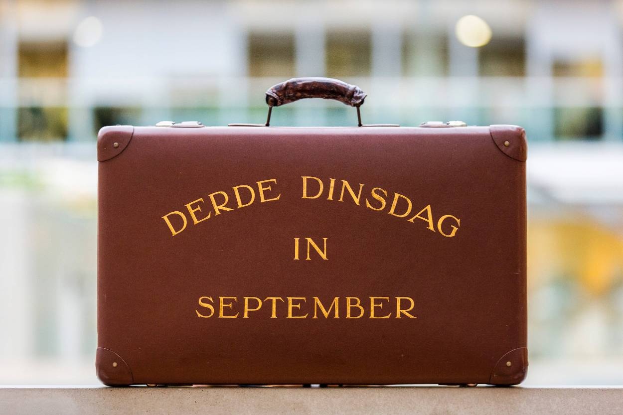 Korte vliegreizen duurder door vliegtaks: zo bespaar je slim op handbagage