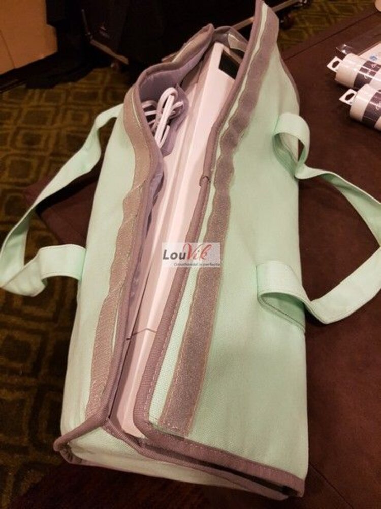 Silhouette Cameo 1 - 2 Light Tote - Green Silhouette Cameo 1 - 2 Light Tote - Green