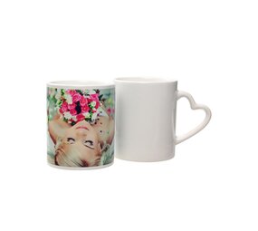 Mok  met handvat in hartvorm (sublimatie) Mok  met handvat in hartvorm (sublimatie)