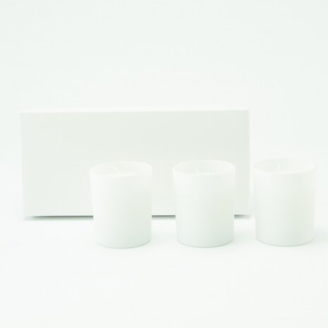 Luxegiftbox Set Van 3 Geurkaarsen - Wit Luxegiftbox Set Van 3 Geurkaarsen - Wit