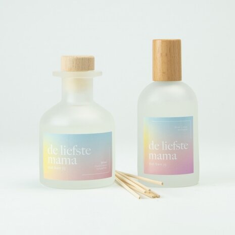 Luxegiftbox Diffuser & Roomspray Gevuld - Omdat Je Het Verdient Luxegiftbox Diffuser & Roomspray Gevuld - Omdat Je Het Verdient