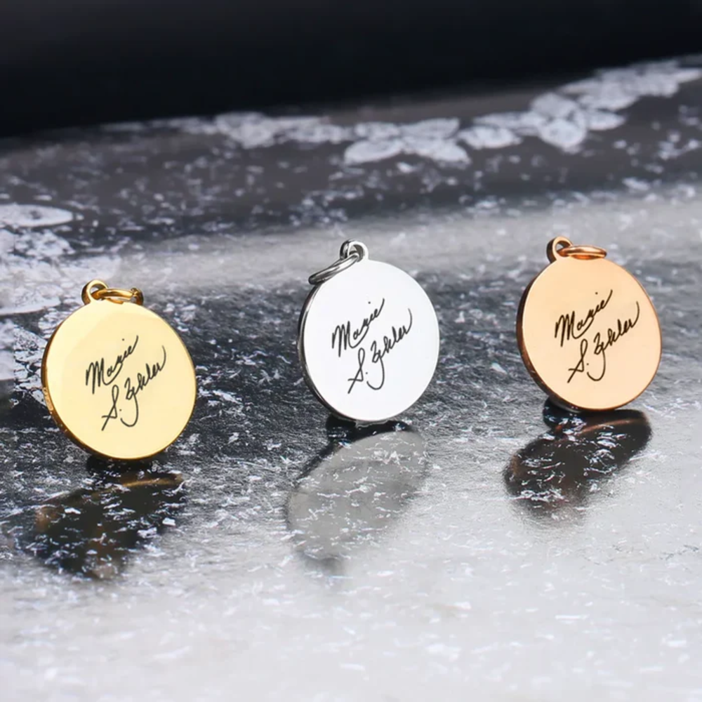 xTool Stainless Steel Round Pendant xTool Stainless Steel Round Pendant