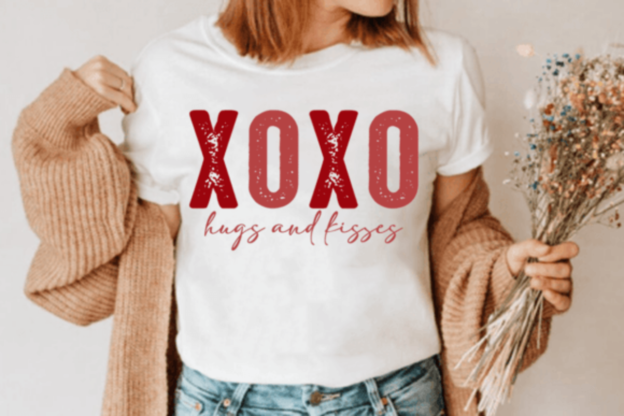 DTF  "Hugs and Kisses" DTF  "Hugs and Kisses"