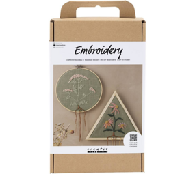 Creativ Company Hobbyset borduurwerk – twee wandhangers dusty groen Creativ Company Hobbyset borduurwerk – twee wandhangers dusty groen