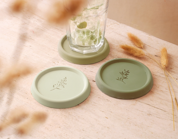 Jesmonite Hobbyset | 3 Onderzetters Gieten met Bladmotief Jesmonite Hobbyset | 3 Onderzetters Gieten met Bladmotief