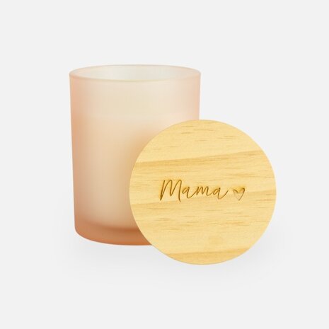 Geurkaars met houten deksel frosted blush - 'mama' Geurkaars met houten deksel frosted blush - 'mama'