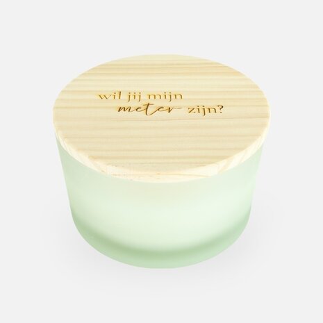 Luxe geurkaars laag frosted wit met houten deksel - 'Wil jij mijn meter zijn?' Luxe geurkaars laag frosted wit met houten deksel - 'Wil jij mijn meter zijn?'