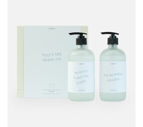 Geschenkset handwash & bodywash 'self care mode: on' Geschenkset handwash & bodywash 'self care mode: on'