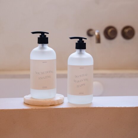 Geschenkset handwash & bodywash 'self care mode: on' Geschenkset handwash & bodywash 'self care mode: on'