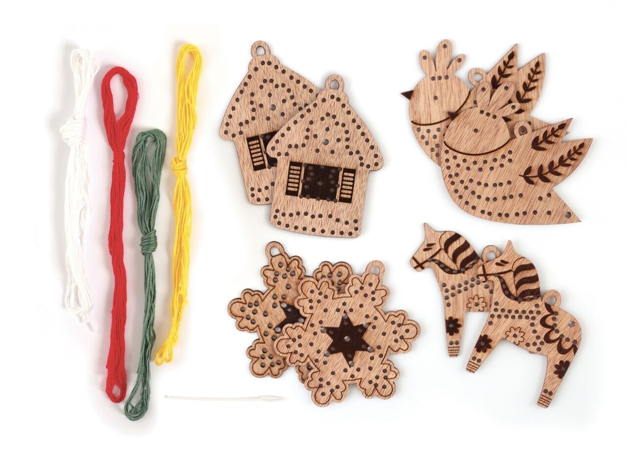 Set van 8 Houten Borduurhangers Set van 8 Houten Borduurhangers